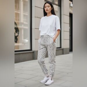 Level 99 Snake Print Joggers in Gray